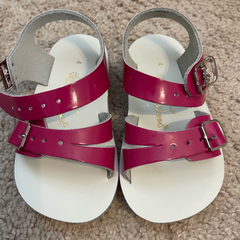 Sun San Sea Wee